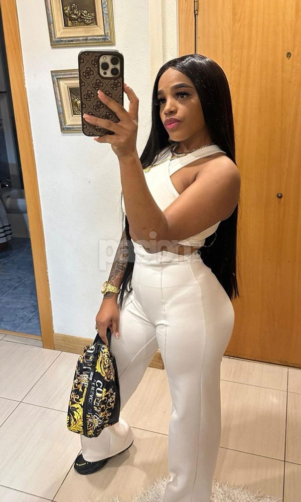 ¡Hola! Soy Kataleya, una chica dulce, cariñosa y con un toque de espontaneidad. Acabo de aterrizar en la isla y estoy deseando conocer a personas para disfrutar de momentos divertidos y compartir intereses. Si te apetece pasar un buen rato y conectar, no dudes en escribirme. Aquí está mi número: 641191634. ¡Espero que podamos hacer cosas chulas juntos! Kataleya, mujeres, putas Valladolid no, escorts Valladolid no