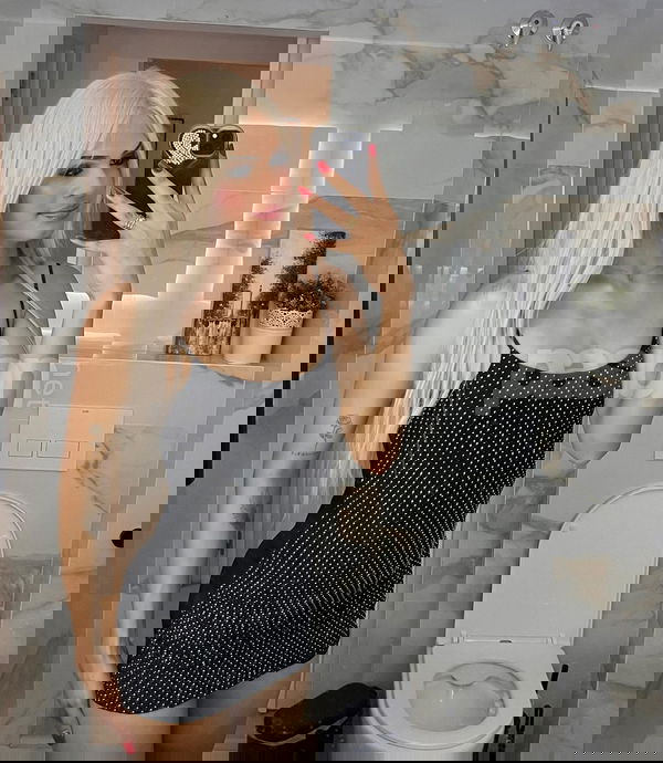 Soy Valeria, una chica trans con un encanto especial, lista para disfrutar de momentos increíbles. Mi figura no dejará a nadie indiferente. Espero que me sugieras planes interesantes que me hagan sonreír. Estoy disponible tanto de día como de noche, ¡así que no dudes en contactarme cuando quieras! Mi móvil es 604279156. Estoy siempre lista para pasarla bien y vivir experiencias memorables. ¡Espero tu llamada! Valeria, trans, putas Alicante no, escorts Alicante no