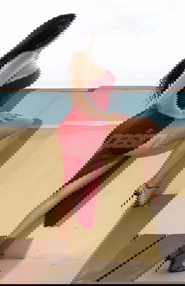 Hola, soy Sofía, tengo 34 años y soy de Canarias. Me gusta disfrutar de buenos ratos con personas que tengan buen rollo y que sean alegres. Me adapto a cualquier plan, tanto de día como de noche, porque me encanta sacar el máximo partido a la vida. Si te animas a conocerme, aquí estoy. Mi móvil es: 682746685. ¡Nos vemos pronto! Sofía, mujeres, putas Canarias no, escorts Canarias no