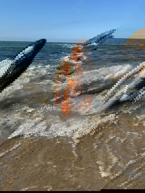 Hola, soy Kelly y vengo de Brasil. Soy una persona divertida y siempre sonriente. Me gusta salir, bailar y disfrutar de la buena compañía. Estoy muy contenta de estar aquí y sigo mejorando mi español, por lo que me encantaría conocerte para charlar un rato y practicar el idioma. Si te interesa pasar un buen rato, no dudes en contactarme. Mi número de móvil es 662342442. ¡Espero hablar pronto contigo! Kelly Maya, mujeres, putas Guipuzcoa no, escorts Guipuzcoa no