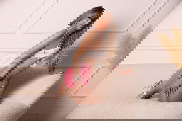 ¡Hola! Soy Dulce, una chica trans que disfruta de salir, bailar y escuchar buena música. Me encanta rodearme de buenas energías y siempre busco momentos auténticos. Si te apetece pasar un buen rato, no dudes en contactarme. Estoy aquí para compartir risas y buen ambiente. Puedes llamarme al 672825788. ¡Espero que hablemos pronto! Dulce, trans, putas Guipuzcoa no, escorts Guipuzcoa no