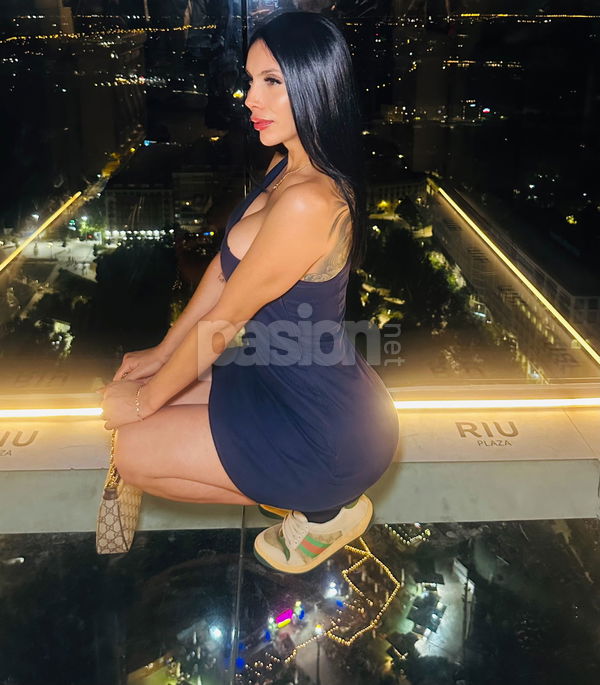 Soy Paige, una chica trans colombiana de 1,70, con un rostro muy femenino y ojos claros. Me encanta vivir nuevas experiencias y momentos emocionantes. Si estás interesado en pasar un buen rato, no dudes en llamarme o enviarme un mensaje por whatsapp. Estoy deseando conocerte y estoy segura de que lo vamos a pasar genial. ¡Hablemos y veamos qué surge! Mi móvil es 672695743. Paige, trans, putas Barcelona no, escorts Barcelona no