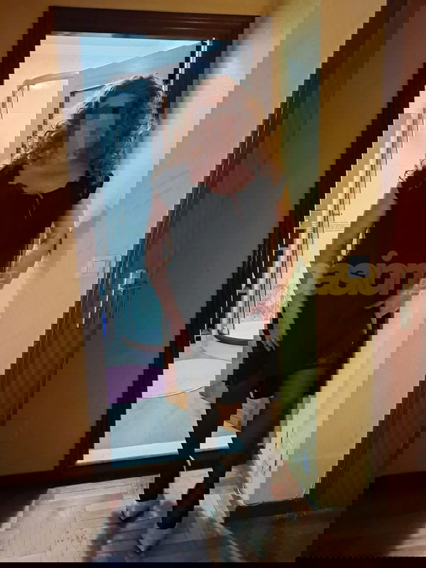 ¡Hola! Estoy de visita en la ciudad unos días. Soy Carolain, una persona con personalidad y encanto. Me considero simpática y cercana, siempre dispuesta a disfrutar de una buena charla. Si eres una persona agradable y divertida, creo que podríamos conectar muy bien. Si quieres hablar, no dudes en escribirme. Aquí está mi número: 612440233. ¡Espero noticias tuyas! Carolain, trans, putas Gijón no, escorts Gijón no