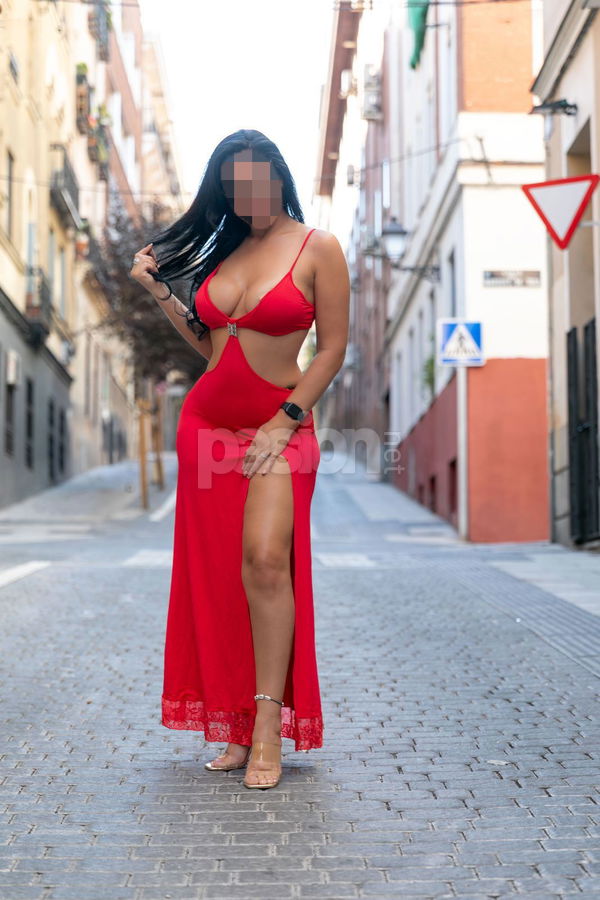 Hola, ¿cómo estás? Soy Priscilla, tengo 42 años y me considero una persona encantadora y amable. Me gusta disfrutar de la vida y busco formas de salir de la monotonía diaria. Siempre tengo una sonrisa y soy tan dulce como la miel. Si quieres, no dudes en escribirme por WhatsApp o llamarme. Priscilla, mujeres, putas Sevilla no, escorts Sevilla no
