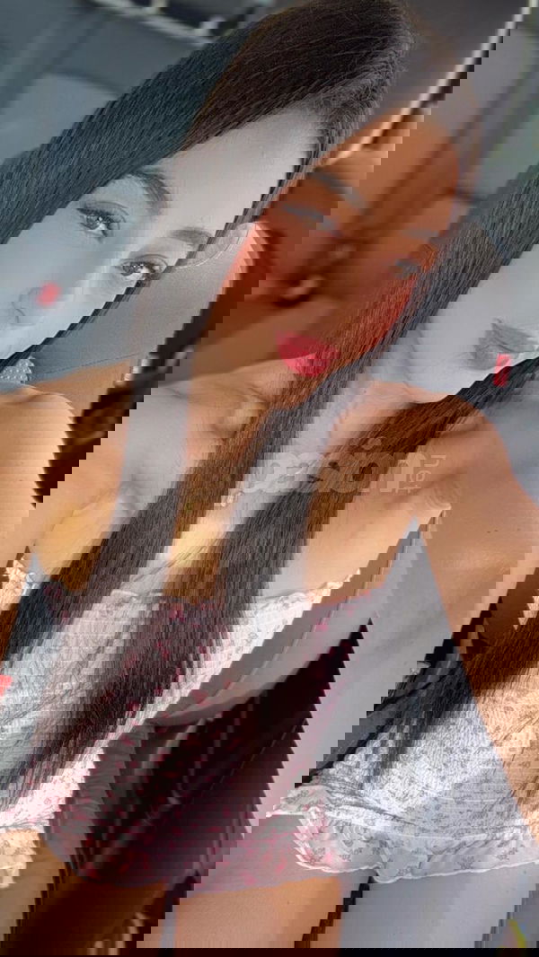 SALOME INCREÍBLE Y ENCANTADORA JOVEN DE 18 AÑOS, mujeres, putas Barcelona no, escorts Barcelona no