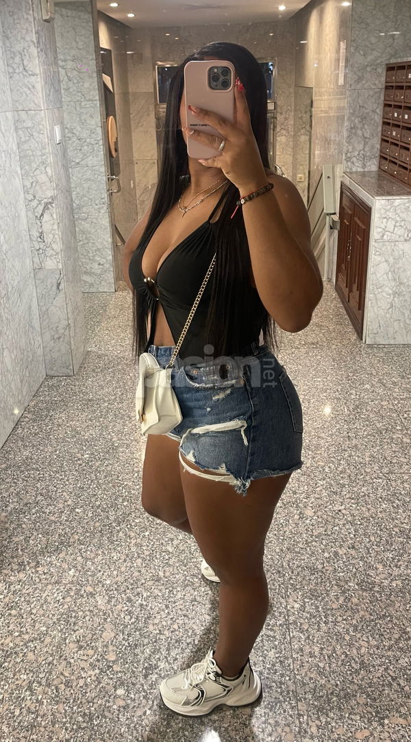 Soy María, una morena latina. Me encanta ser cercana, siempre buscando disfrutar al máximo de buenos planes y compartiendo aficiones. ¡Espero que hablemos pronto! María, mujeres, putas Gijón no, escorts Gijón no