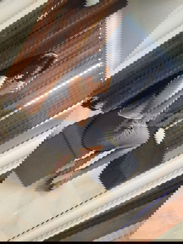 Hola, soy Valentina y acabo de llegar con muchas ganas de vivir momentos inolvidables, relajarme y desconectar rodeada de buena compañía. Me considero amigable, carismática y muy simpática. Si quieres conocer gente interesante y disfrutar de gratos momentos, no dudes en escribirme. ¡Estoy aquí para crear memorias juntos! Mi móvil: 613643983. Valentina, mujeres, putas Alicante no, escorts Alicante no