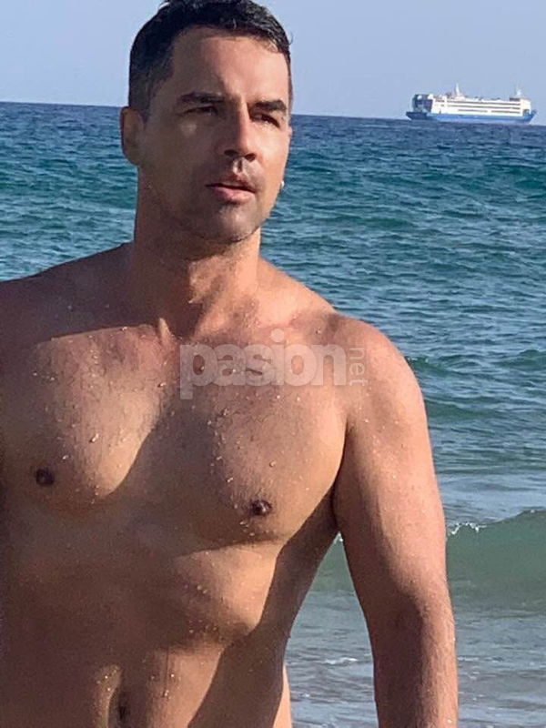 ¡Hola! Si lo que buscas es compañía agradable y pasar ratos divertidos, ya estás en el lugar adecuado. Mido 1.80 y tengo un cuerpo bien tonificado. Si te interesa, no dudes en ponerte en contacto conmigo. ¡Te espero! Guapo brasileño, gay, putas Tarragona no, escorts Tarragona no