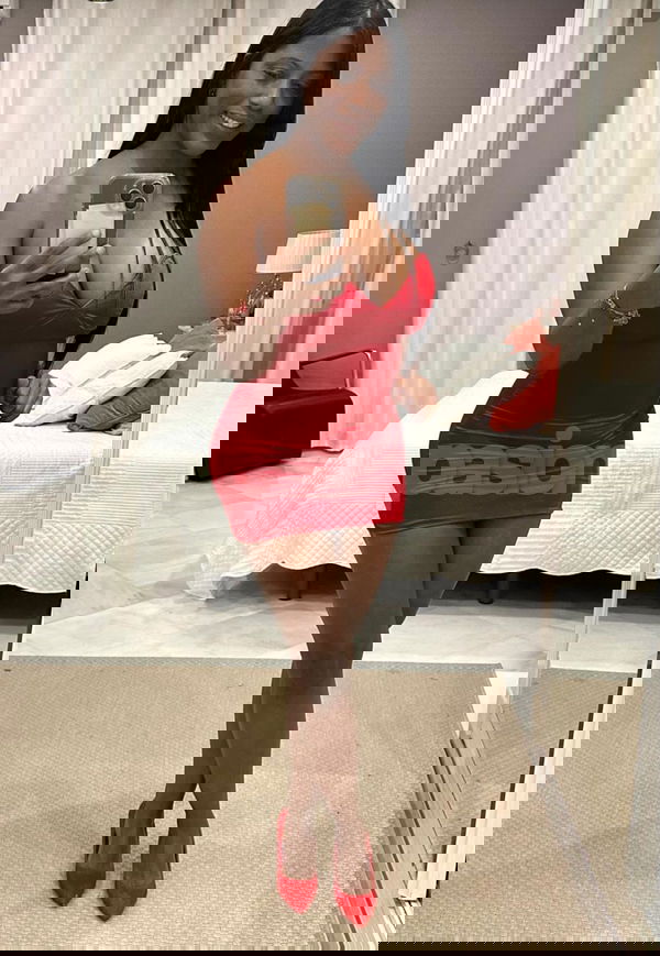 Jóvenes y guapas... ¿Te animas a conocernos?, mujeres, putas Sevilla no, escorts Sevilla no