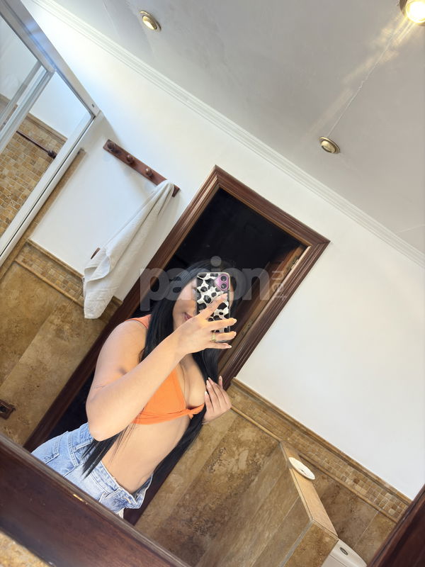 ¡Hola! Soy Melani, una chica joven, dulce y muy natural. Me encanta crear momentos relajados llenos de buena energía y auténtica conexión. Si buscas una compañía especial y divertida, no dudes en escribirme. Estoy aquí para disfrutar y hacer que cada instante cuente. ¡Hablemos y veamos qué surge! Melani, mujeres, putas Sevilla no, escorts Sevilla no