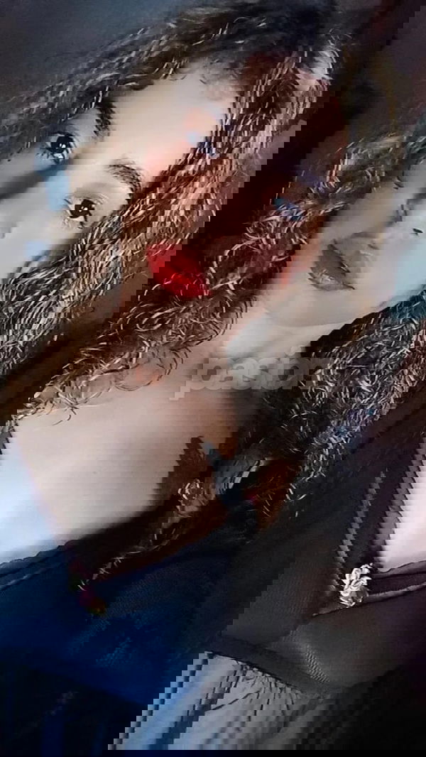 ¡Hola! Soy Nina, tengo 20 años y soy nueva en la ciudad. Me considero una chica auténtica, con un cuerpo lleno de curvas. Me encanta socializar y hacer nuevas amistades. Soy muy simpática y si decides pasar un rato conmigo, seguro que te diviertes.Valoro a las personas educadas y de buen rollo, ¡así que si buscas buena compañía, aquí estoy! NINA, mujeres, putas Valladolid no, escorts Valladolid no