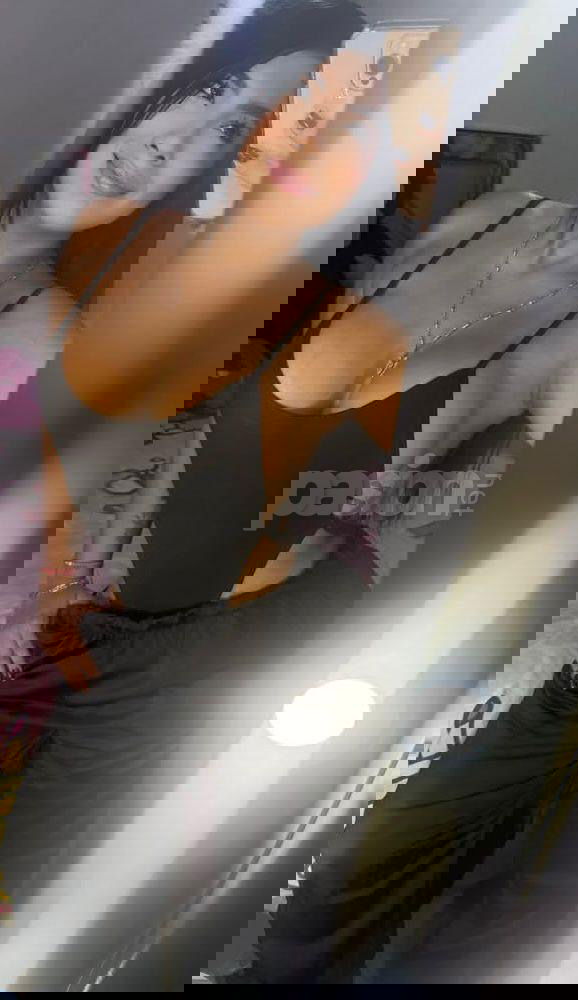 ¡Hola a todos! Soy una chica colombiana de 27 años, con una personalidad dulce. Busco vivir momentos únicos e inolvidables. Si buscas disfrutar de buenas charlas y experiencias emocionantes, aquí estoy. ¡No dudes en contactarme! Katalina, mujeres, putas Albacete no, escorts Albacete no