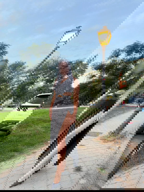 Descubre la máxima relajación con los mejores masajes. Soy Luna, una masajista profesional que convertirá tu estrés en pura felicidad. . No lo dudes más y déjate llevar por el auténtico arte del masaje. Máxima relajación en masajes, mujeres, putas Madrid no, escorts Madrid no