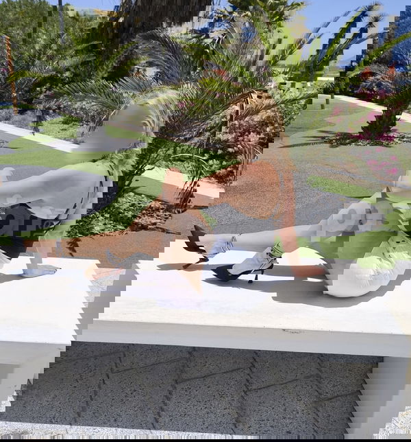 Soy Adriana y estoy disfrutando de unos días en esta ciudad. Me considero una persona entusiasta, cariñosa y muy divertida. Disfruto paseando por la naturaleza y explorando nuevos lugares. Si te apetece pasar un buen rato y vivir momentos inolvidables juntos, no dudes en escribirme. Me encantaría conocerte mejor. Aquí tienes mi número: 620503577. ¡Espero tu mensaje! Adriana, mujeres, putas Valladolid no, escorts Valladolid no