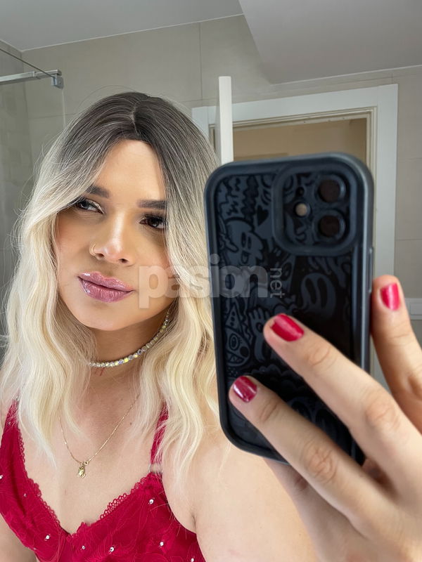 Soy una chica transexual de buen rollo, cercana, simpática y lista. Si te apetece, podemos charlar y conocernos mejor. IVANNA, trans, putas Oviedo no, escorts Oviedo no