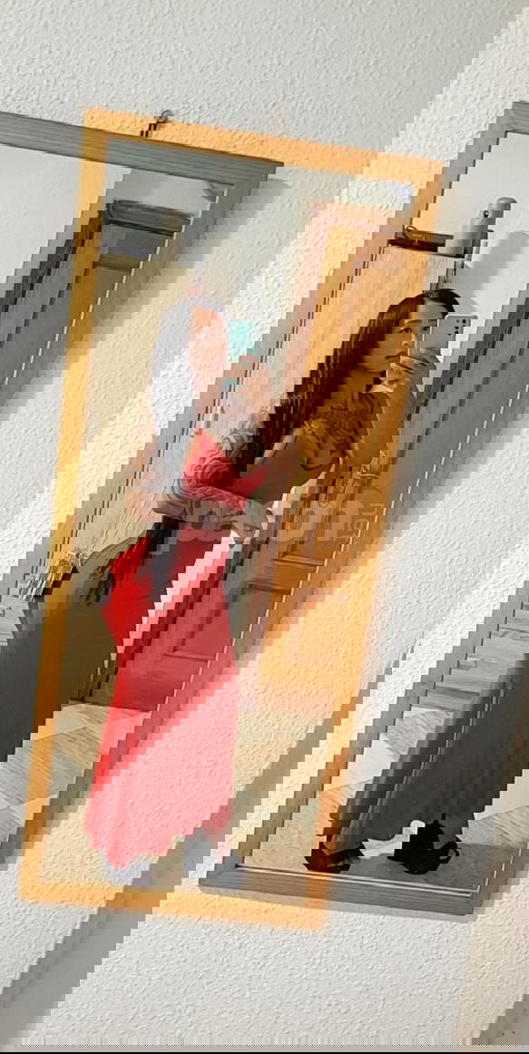 ¡Hola! Soy una joven divertida y con ganas de disfrutar al máximo este verano. ¿Te gustaría vivir una experiencia emocionante juntos? Si te interesa, solo tienes que ponerte en contacto conmigo para más detalles. Podemos quedar en Torrevieja o en sitios cercanos como Punta Prima, La Zenia, Playa Flamenca, Cabo Roig, La Mata, El Chaparral, Guardamar, Ciudad Quesada, Orihuela y Los Montesinos. ¡Espero saber de ti pronto! VANESSA UNA AMIGA MUY DIVERTIDA, mujeres, putas Alicante no, escorts Alicante no