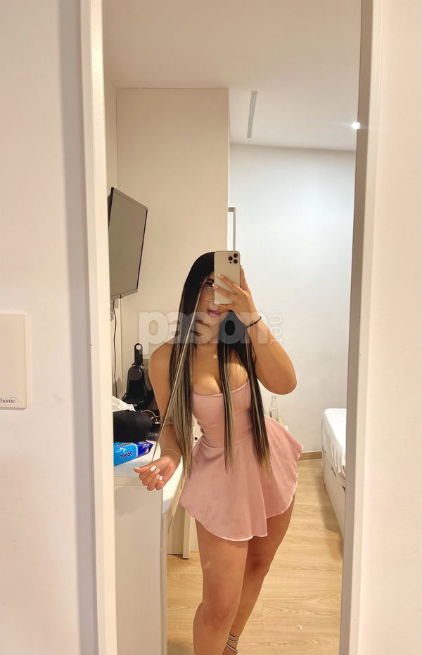 Soy una chica colombiana a la que le encanta disfrutar de la vida. Tengo una personalidad encantadora y haré que te sientas a gusto desde el primer momento. Me gusta compartir buenas charlas, una copa de vino y crear recuerdos especiales con alguien educado y simpático. Si te interesa que nos conozcamos, no dudes en llamarme. Mi móvil: 624526305 Isabella, mujeres, putas Zaragoza no, escorts Zaragoza no