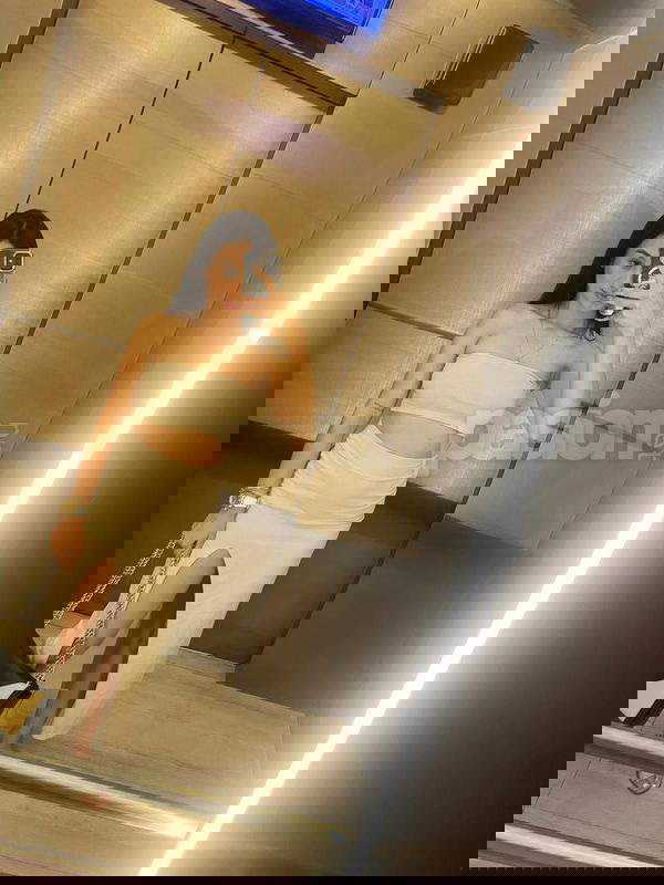 Soy una chica simpática, con mucha energía y ganas de disfrutar. Me encanta hacer que todo sea más divertido y especial. Si buscas compañía y momentos agradables, no dudes en preguntar. Te aseguro que será una experiencia única. CHICA ATRACTIVA Y CON PERSONALIDAD, mujeres, putas Granada no, escorts Granada no