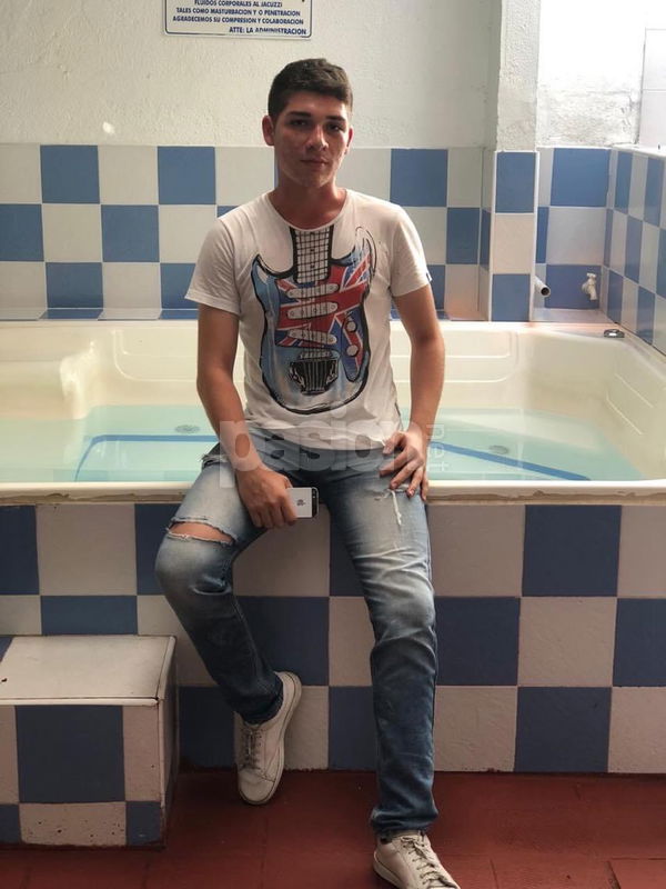 Chico colombiano, gay, putas Málaga no, escorts Málaga no