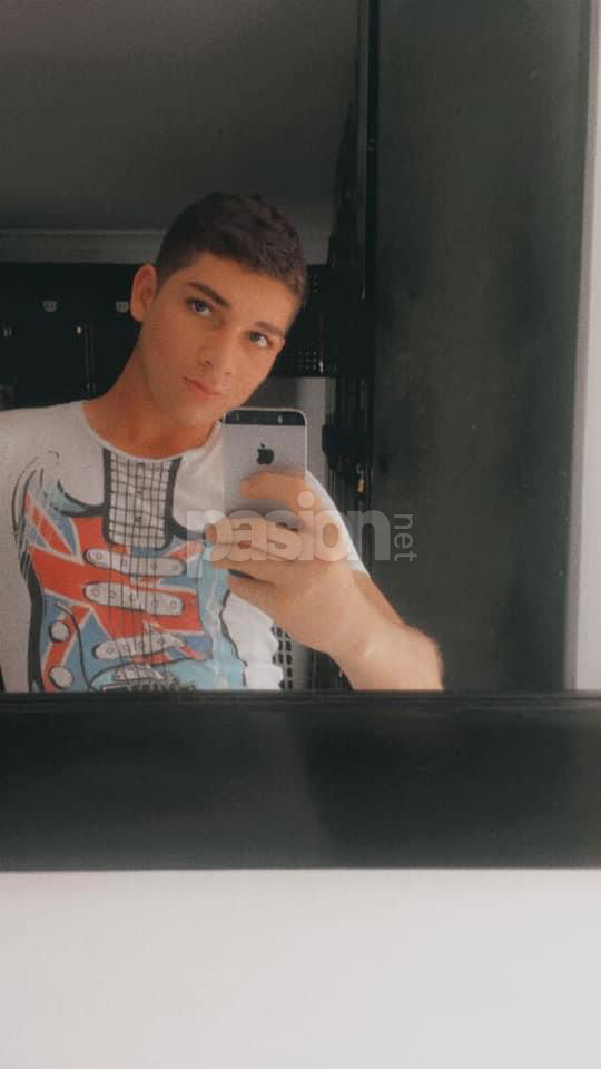 Chico colombiano, gay, putas Málaga no, escorts Málaga no