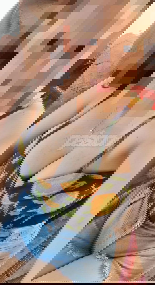 Hola, soy una chica paraguaya que acaba de llegar. Soy simpática, femenina y tengo una energía que te va a encantar. Estoy aquí para disfrutar de experiencias agradables con la gente local. Si te gustaría conocer a alguien con un toque diferente, no dudes en escribirme. Mi móvil es: 602732052. Daiana, mujeres, putas Murcia no, escorts Murcia no