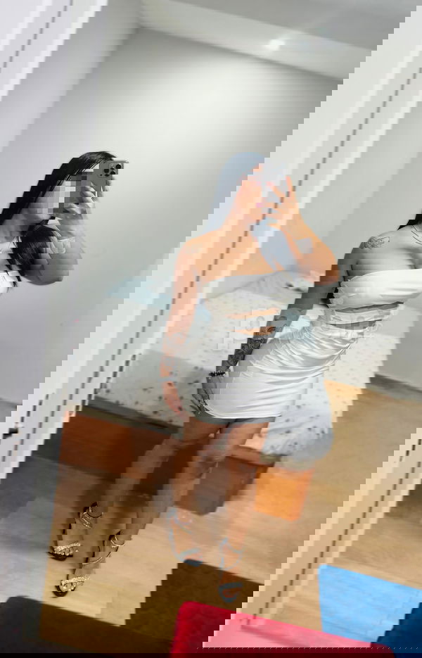 una joven muy simpática, mujeres, putas Castellón no, escorts Castellón no