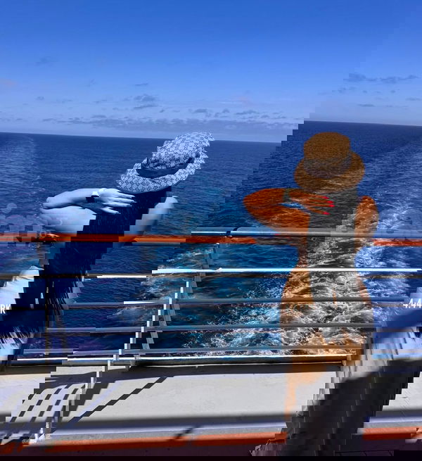 Hola, soy Sofía, una chica amable y con buena presencia. Disfruto de salir a comer, ver películas y pasar un buen rato. Si estás por aqui y quieres conocer a alguien que te ayude a desconectar y pasar un rato agradable, no dudes en escribirme. ¡Me encantaría conocerte y compartir un día especial! Sofía, mujeres, putas Cuenca no, escorts Cuenca no