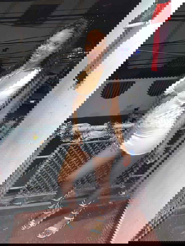 Si buscas disfrutar y adentrarte en nuevas experiencias, aquí estoy para ofrecerte momentos únicos. Me encanta explorar. No dudes en contactarme. LA MEJOR, mujeres, putas Valencia no, escorts Valencia no