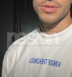 Tengo 29 años, soy un chico simpático y atractivo en busca de buena compañía. Me considero una persona cercana y con buena vibra. Si quieres pasar un buen rato o charlar, no dudes en enviarme un mensaje. También puedes llamarme, aunque no suelo contestar las llamadas enseguida, así que si no lo ves claro, mejor un mensaje. ¡Espero saber de ti pronto! Nene reservado, gay, putas Vizcaya no, escorts Vizcaya no