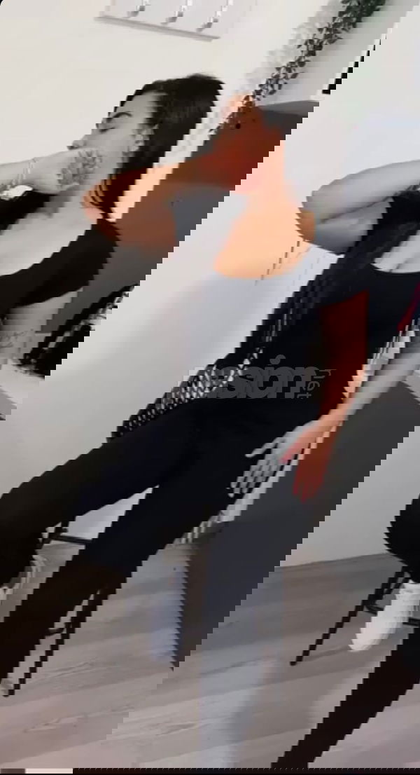 Soy una colombiana con ganas de fiesta y relacionarme con gente nueva positiva y atrevida como yo. Te animo a que disfrutemos de momentos increíbles. ¡Vamos a pasarlo genial! PRECIOSA COLOMBIANA, mujeres, putas Valencia no, escorts Valencia no