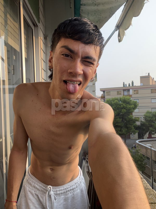 Soy un chico simpático, abierto y con ganas de charlar. Acabo de llegar y me apetece conocer gente nueva. Si quieres hablar y pasar un buen rato, no dudes en escribirme. ¡Te aseguro que no te arrepentirás! Colombiano apasionado, hombres, putas Zaragoza no, escorts Zaragoza no