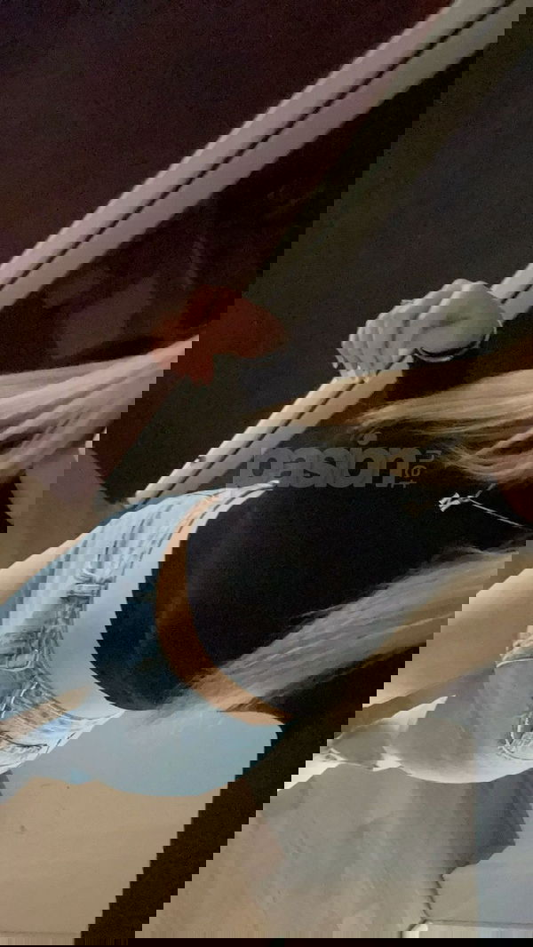 Chica gallega con ganas de disfrutar de momentos agradables en un buen ambiente y buena vibra con amigos que pueda conocer ¿Te animas a llamarme? Chica gallega agradable, mujeres, putas La Coruña no, escorts La Coruña no