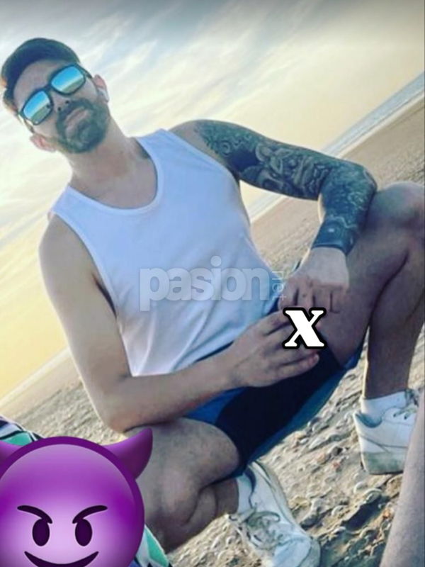 Hombre de 35 años en busca de chicos morenos atractivos que estén dispuestos a pasarlo bien. Si te interesa conocer a alguien con buena onda y que comparta momentos divertidos, ya sabes. Hombre en busca de algo nuevo, gay, putas Badajoz no, escorts Badajoz no