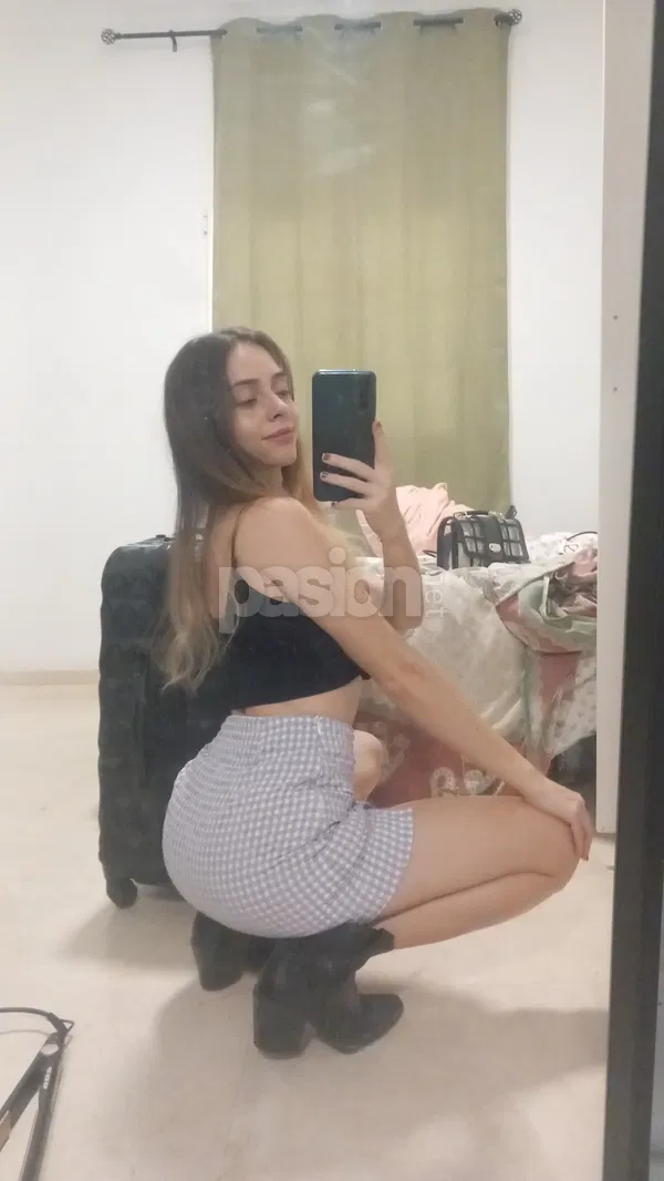 ¡Hola! Soy masajista profesional y ofrezco experiencias únicas. Si te apetece saber más sobre mí, no dudes en contactarme por WhatsApp. ¡Estoy aquí para charlar y responder a tus preguntas! Iris, mujeres, putas Canarias no, escorts Canarias no
