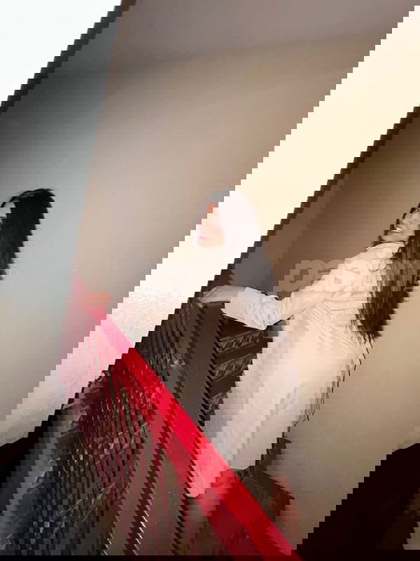 Puedes escribirme por WhatsApp o llamarme, estaré encantada de contarte más sobre mí. Soy una chica muy simpática. Muchas ganas de conocer gente de la zona, mujeres, putas Alicante no, escorts Alicante no