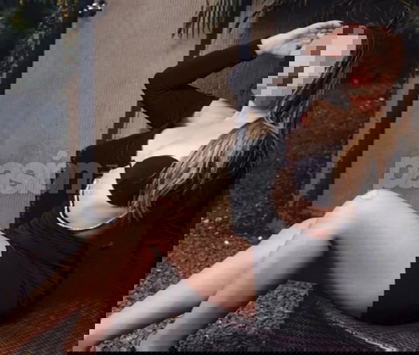 Hola, soy Yeraldine, acabo de llegar a la ciudad y tengo 25 años. Me encanta disfrutar de la fiesta al máximo, ¡soy un torbellino de energía! Busco pasar grandes momentos en buena compañía, siempre con mucha alegría. Soy cariñosa y tengo un lado travieso que seguro que te gustará descubrir. Me atraen los chicos que saben disfrutar y que tienen un buen sentido del humor. Si decides conocerme, no te vas a arrepentir. ¡Espero verte pronto! Soy Yeraldine, mujeres, putas Zaragoza no, escorts Zaragoza no